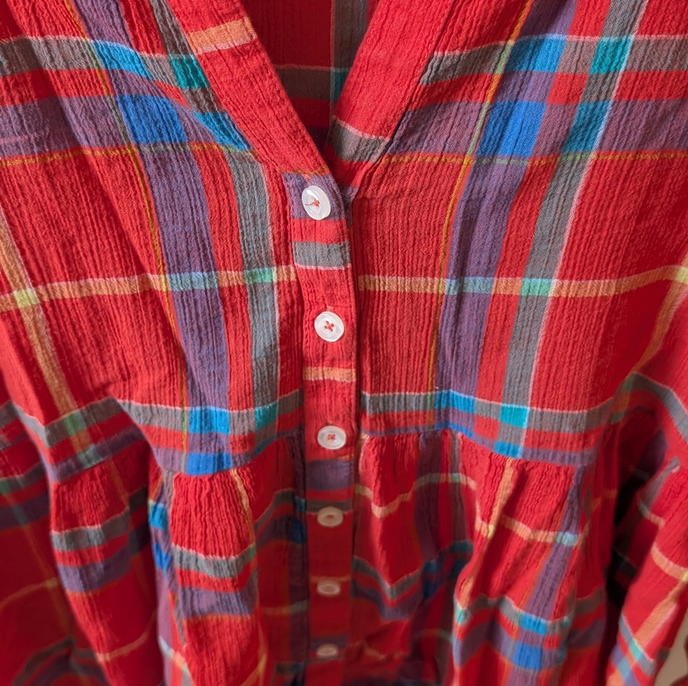 11•1•Tylho red plaid long sleeve blouse. Size Large - Picture 4 of 12